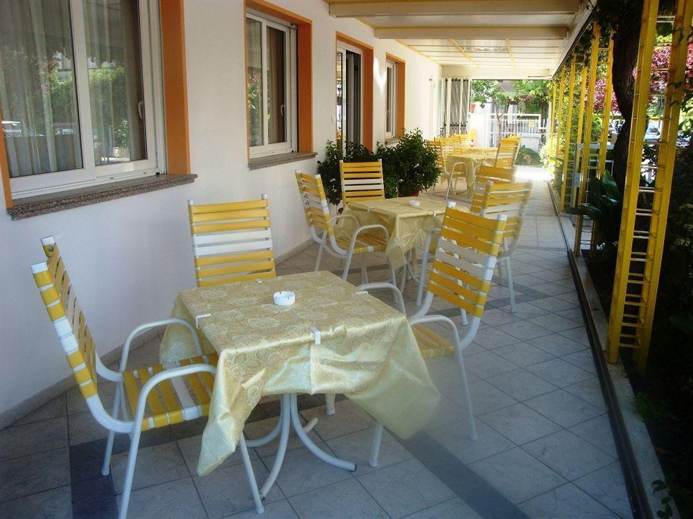 Hotel Graziana Riccione Exterior photo